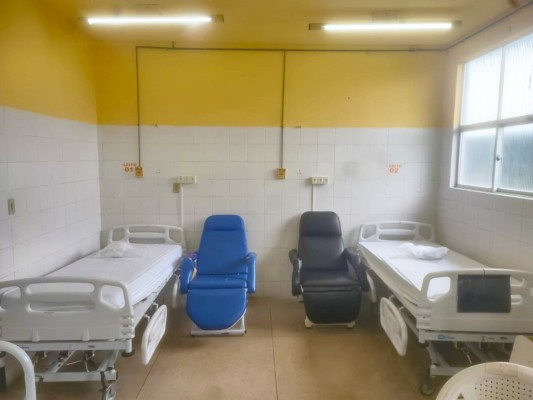 Foram 12 leitos instalados no Hospital Geral de Areias e 8 no Hospital Regional José Fernandes Salsa, em Limoeiro
