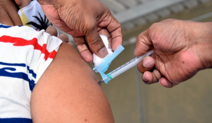 Mais de 2,4 mil salas de vacinação em Pernambuco estarão mobilizadas para receber mães, pais e responsáveis