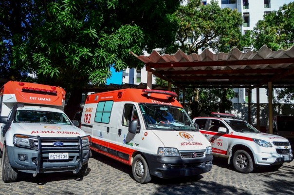 A Secretaria de Saúde do Recife afirmou que fez a convocação de 100 profissionais para repor a equipe
