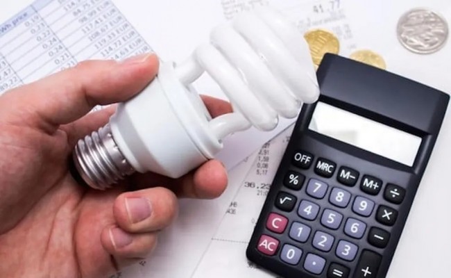 Significa que os consumidores não terão cobrança adicional em suas contas de energia elétrica.