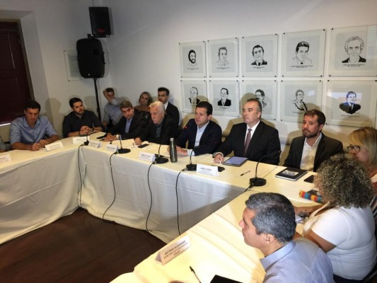 O secretariado da gestão se reuniu, depois da confirmação dos dois casos confirmados em Pernambuco