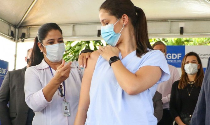 As mais de 38 mil doses do imunizante chinês produzido pelo Instituto Butantan em São Paulo reforçam a sequência de vacinação