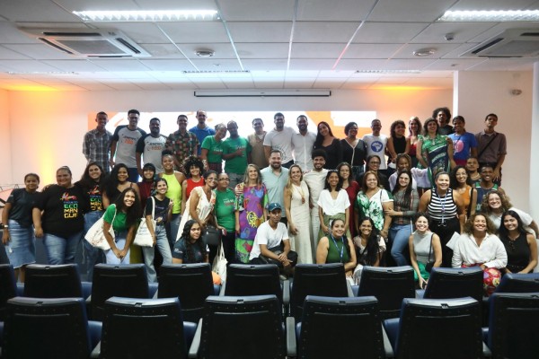 Durante o lançamento da iniciativa Jovens no Clima, na manhã desta quinta-feira (9), no Compaz Dom Hélder Câmara, representantes das juventudes conheceram a proposta apresentada pela Secretaria Executiva de Juventude do Recife