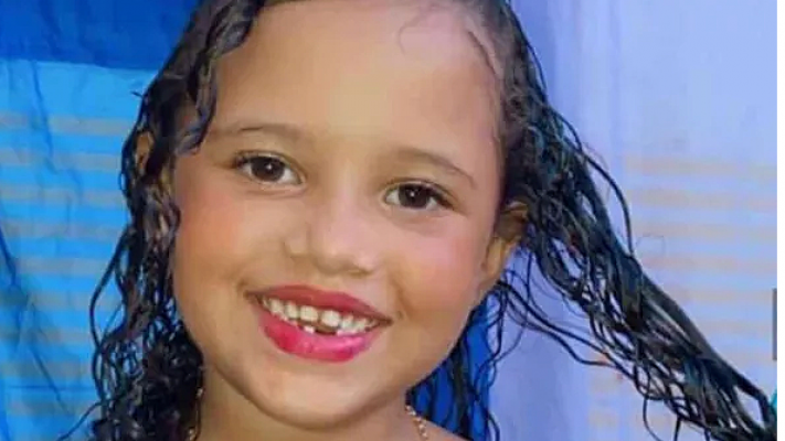 Heloysa Gabrielly, de 6 anos, foi morta no terraço de casa durante investida da PM