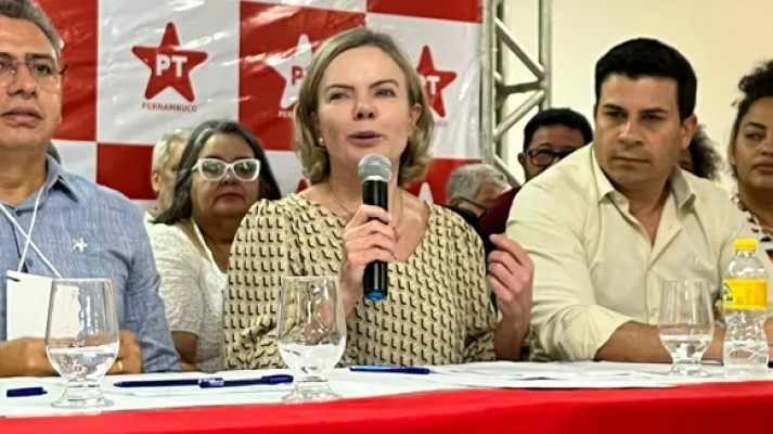 As afirmações foram dadas durante passagem por Pernambuco, onde Gleisi participou de uma reunião de articulação do PT para as próximas eleições