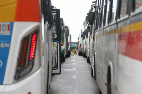 O Grande Recife Consórcio de Transporte informou que a operação dos ônibus vai ser semelhante à de um dia de sábado