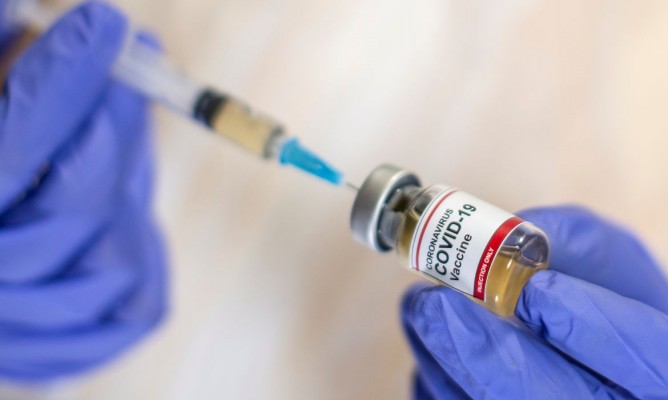 Vacinação deve começar nesta segunda-feira (18), segundo o Ministro Pazzuelo