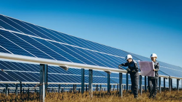 Contrato com validade de 29 anos prevê a instalação de usina solar que irá gerar uma economia de R$ 1,1 bilhão para o Estado
