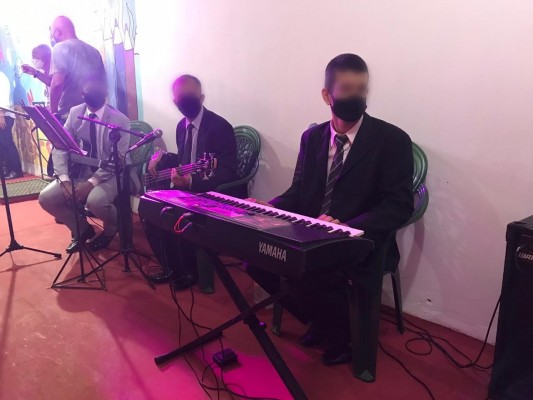 O grupo, denominado Elyon Banda do Espaço Cultural do PIG, existe há dois meses e tem o intuito de inserir os reeducandos no mundo da música e promover interação no ambiente prisional