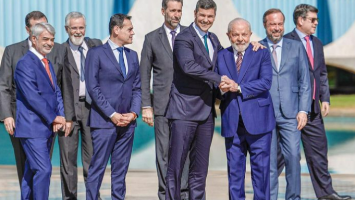 O anúncio foi feito durante reunião com o presidente Lula e o presidente do Paraguai, Santiago Peña.