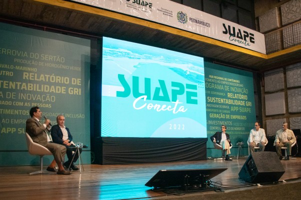 A assinatura aconteceu durante o Suape Conecta 2022, no auditório do Cais do Sertão, no Bairro do Recife