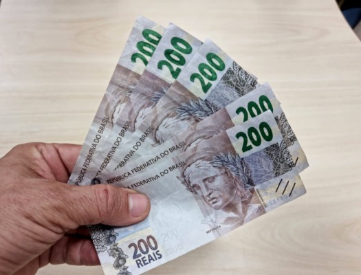 Ao todo, os agentes recolheram R$1 mil em notas falsificadas