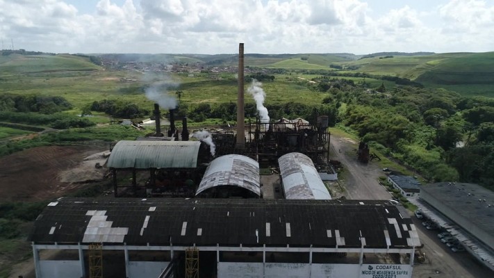 A Coafsul investiu R$ 7,5 milhões na Estreliana, que tem expectativa de moer 700 mil toneladas nesta safra e empregar 2,7 mil canavieiros