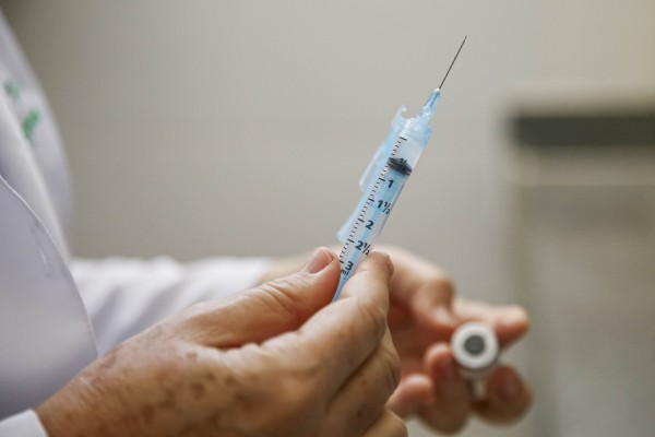 Mais de 140 postos do município vão disponibilizar as vacinas até o fim de outubro