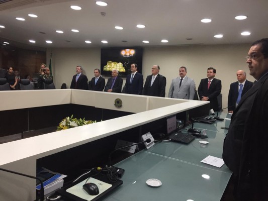 A cerimônia de posse aconteceu na Sala de Sessões do Tribunal, no Bairro das Graças, no Recife