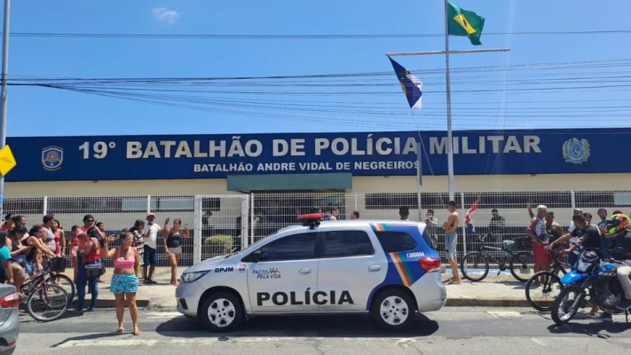 Com a morte da major Aline Maria, de 42 anos, que foi baleada em ataque do PM Guilherme Barros, o Estado tem cinco vítimas fatais para a violência.