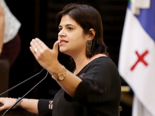 De acordo com a parlamentar a denuncia se baseia no acordo feito com a Petrobras, que prejudica fortemente o estado