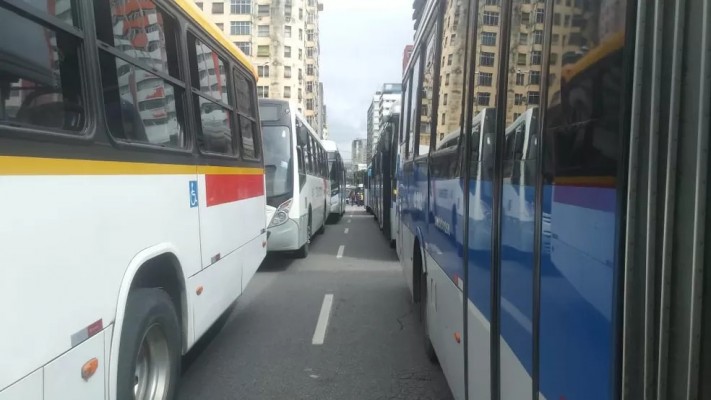 CTTU vai interditar a entrada de veículos na Avenida Guararapes