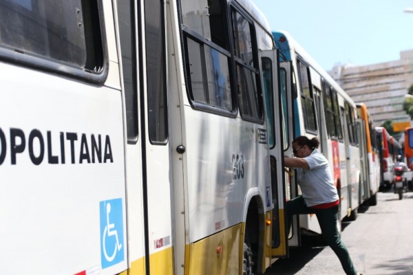 A solicitação do Ministério Público do trabalho para os donos de empresas de ônibus surge diante das denúncias dos fiscais, cobradores e motoristas