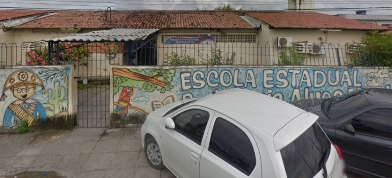 Os casos ocorreram na sexta (01), em duas escolas estaduais de Pernambuco