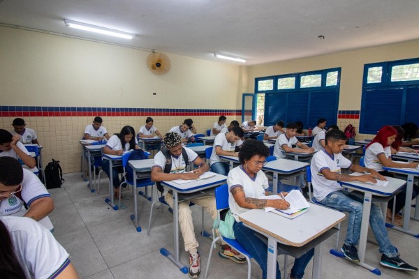 O último valor aportado, no Investe Escola 2021, foi de R$ 42 milhões
