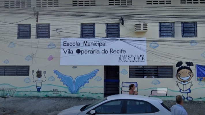 Por meio de nota, a Secretaria de Educação do Recife informou que o porteiro 