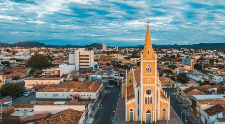 Cidades-polo como Arcoverde, Serra Talhada e Afogados da Ingazeira estão sendo monitoradas pelo estado, que não descarta adotar medidas mais rígidas na região