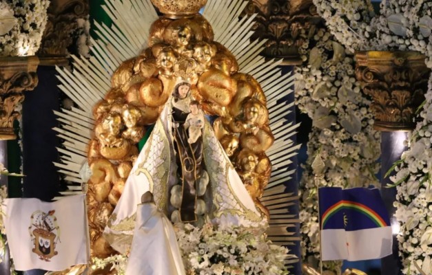 Os 11 dias de festa contaram com 113 celebrações, que festejaram, também, o centenário da Basílica do Carmo do Recife