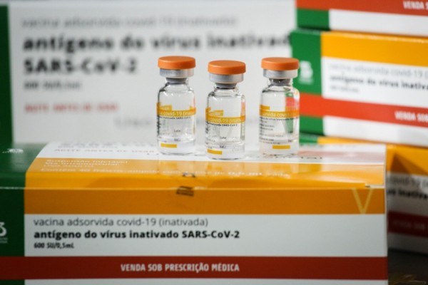 O município tem o estoque de 8.158 doses da vacina para segunda etapa