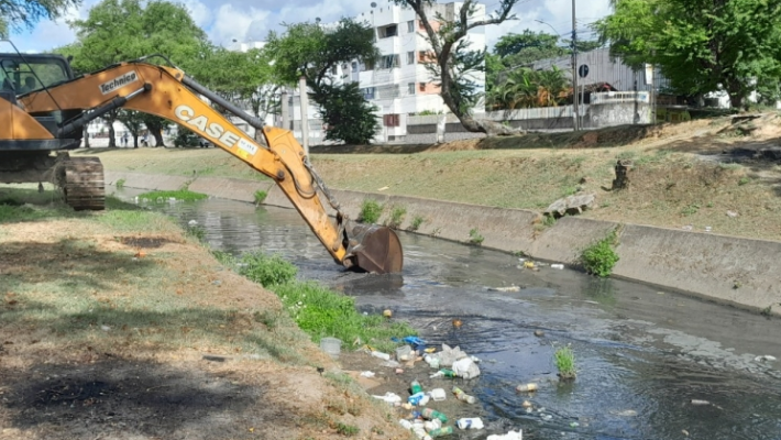 O Recife Limpa é um conjunto de ações que visa ampliar a coleta de lixo na cidade e fomentar o descarte correto do lixo.