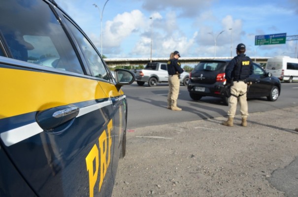 O balanço da Polícia Rodoviária Federal ainda conta com crimes eleitorais em rodovias do interior do Estado