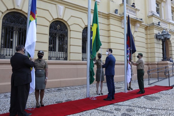 De acordo com o governo de PE o único ato ao ar livre foi o hasteamento da bandeira em frente ao Palácio do Campo das Princesas, com a presença do governador Paulo Câmara