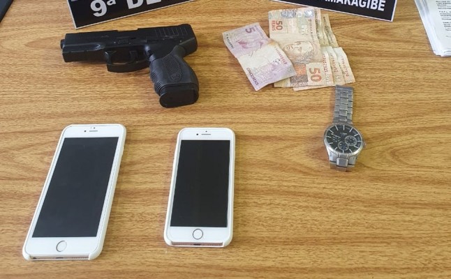  De acordo com a Polícia Civil a prisão foi possível graças ao rastreamento por GPS dos celulares roubados