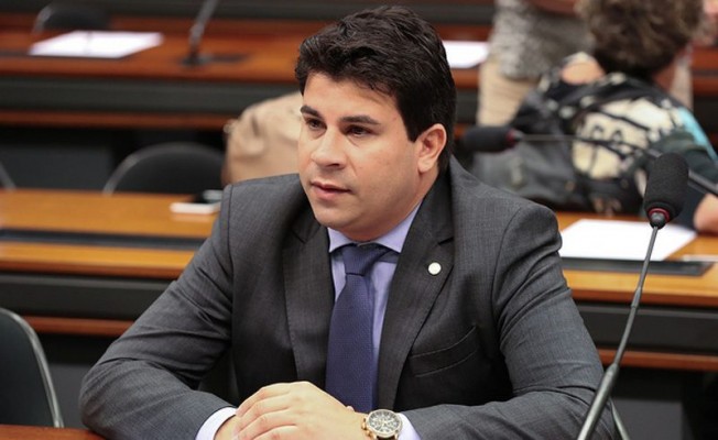 Deputado federal, Carlos Veras (PT-PE), afirma que os recursos serão voltados aos municípios das regiões do Sertão, Agreste e Metropolitana e, chegarão, também, a hospitais federais, estaduais e filantrópicos