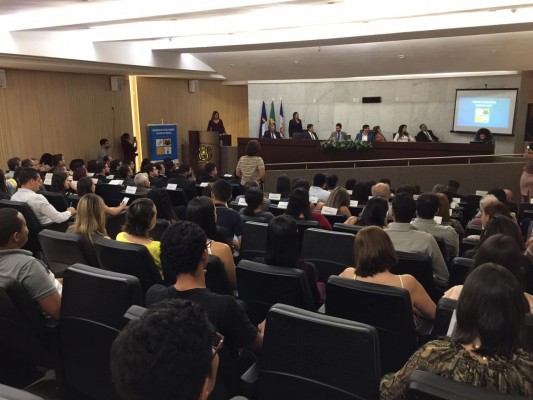 Evento realizado na Assembléia Legislativa de Pernambuco marca o primeiro ano de existência do Instituto de Genética Forense Eduardo Campos, que possui o maior banco de DNA de condenados pela Justiça do Brasil. 