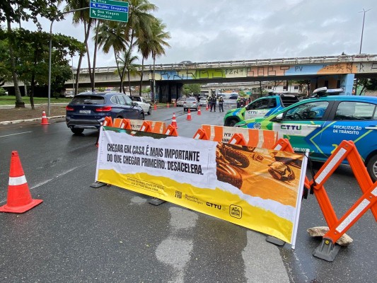 A primeira atividade ocorreu no Viaduto Capitão Temudo, próximo ao Cais José Estelita, no bairro de São José, área central do Recife