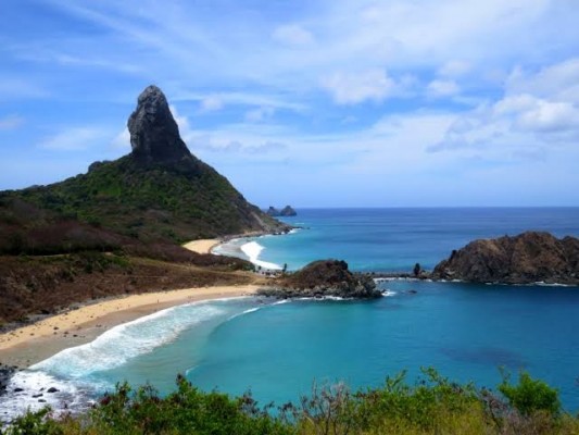 Felipe Carreras (PSB-PE) destaca que medidas resultarão em consequências positivas para a Ilha, principalmente no turismo 
