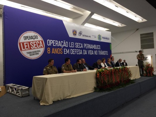 O encontro acontece no Teatro Tabocas no Centro de Convenções em Olinda, nesta quarta-feira (11), data que celebra oito anos da operação em Pernambuco 