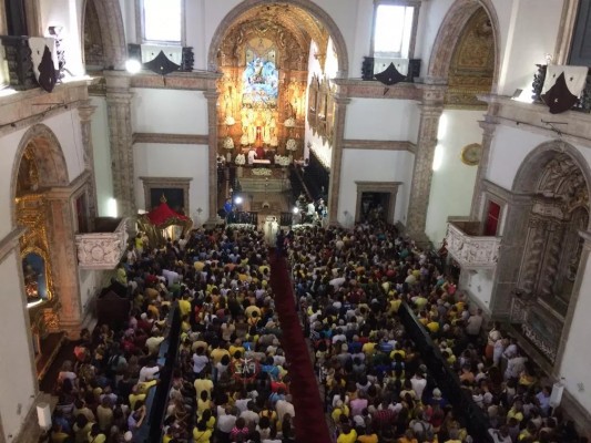 A programação de missas ocorre em Recife e Olinda até próximo domingo