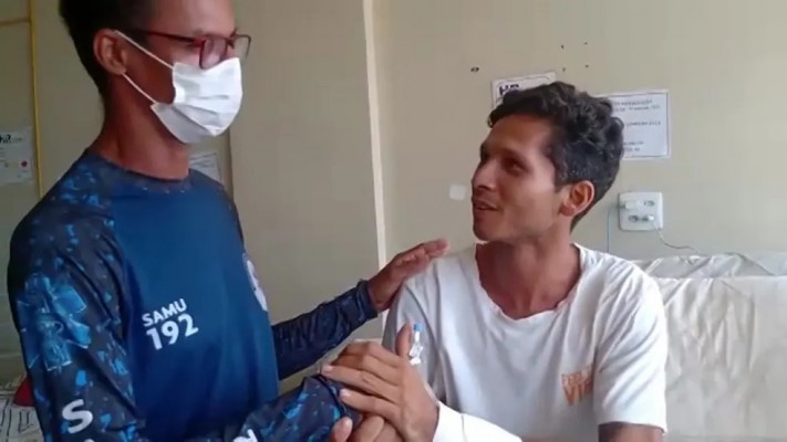 André Luiz Gomes da Silva, de 32 anos, estava internado no Hospital da Restauração desde o dia 20 de fevereiro, após sofrer lesões nas áreas da coxa, joelho e panturrilha esquerda