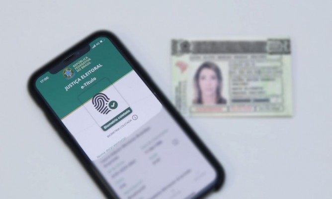 O e-Título é gratuito, e pode ser utilizado por quem cadastrou a biometria junto ao Tribunal Superior Eleitoral (TSE), desde que esteja atualizado e com foto