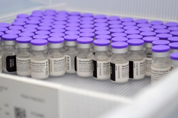 Novas remessas de imunizantes da Pfizer/BioNTech estão sendo encaminhadas para as 184 cidades pernambucanas