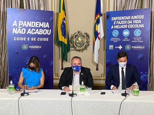 Secretário de Saúde de Pernambuco afirma que outros vírus, além da covid também são responsáveis pelo aumento no número casos de síndrome respiratória aguda grave no estado