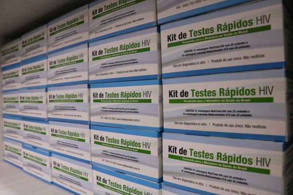 O município vai distribuir gratuitamente preservativos, gel lubrificante e testes rápidos para detecção de HIV, Sífilis e Hepatites B e C nas unidades mais próximas