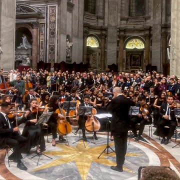 Documentário “Concertos pela Paz” :  a jornada musical da Orquestra Criança Cidadã pelo mundo