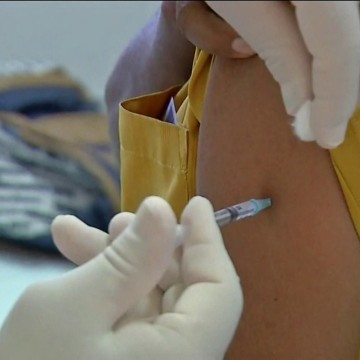 Unidades de saúde do Recife estendem horário de vacinação contra o Sarampo