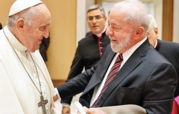 Presidente Lula tem encontro com Papa Francisco no Vaticano 