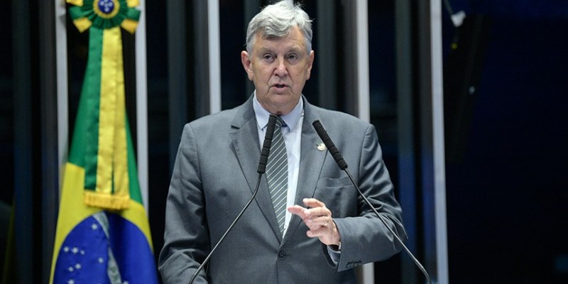 O senador também afirmou continuar apoiando Bolsonaro em 2022 