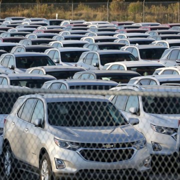Produção de veículos cresce 2%, mas vendas caem 5,4%, diz Anfavea