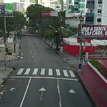 No sétimo dia de quarentena, Recife, Olinda e Jaboatão apresentam ruas mais vazias